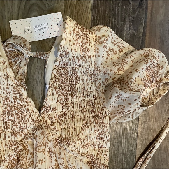 Floral Mini Dress - Picture 3 of 4